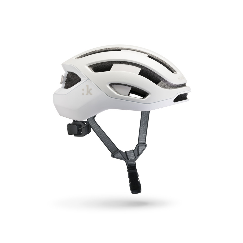 Fizik Kudo White